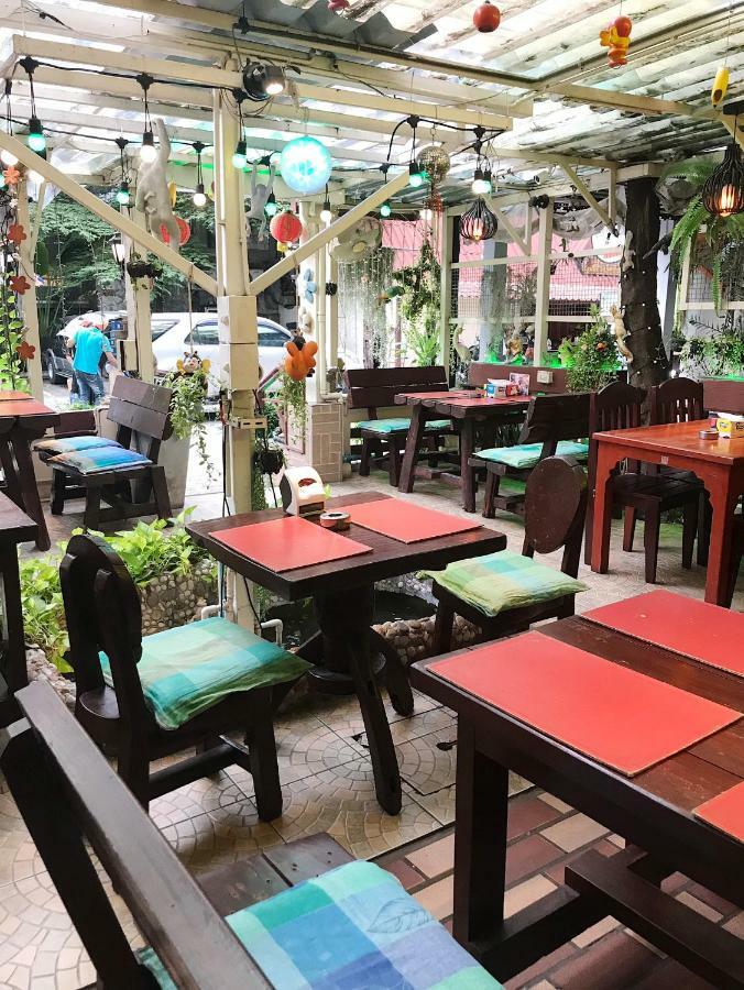 Honey House1 Hotel Bangkok Ngoại thất bức ảnh